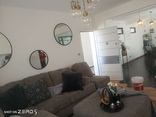 2 bedroom apartment big and spacious image 3