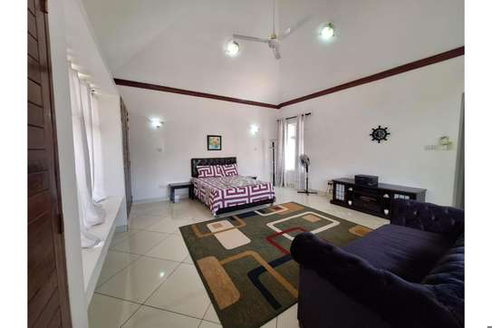4 Bed Townhouse with En Suite in Nyali Area image 2