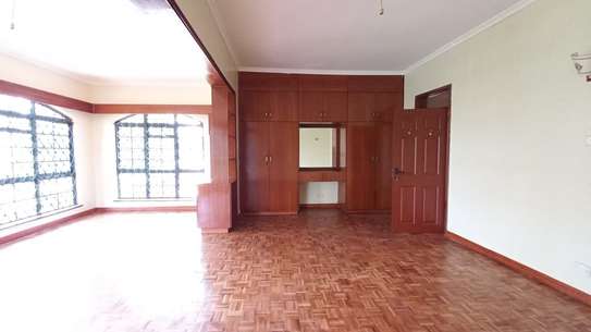 5 bedroom townhouse for rent in Nyari image 7
