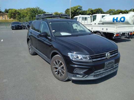 Volkswagen Tiguan 2018 TSI black image 1