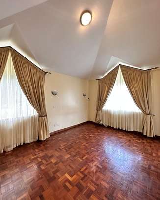 Grand 5 Bedrooms Villas Luxurious In Karen image 5