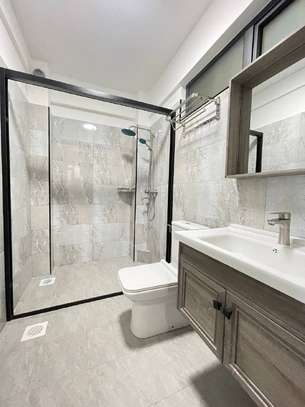 3 Bed Apartment with En Suite in Lavington image 16