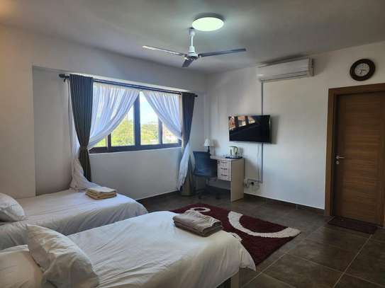 Furnished 3 Bed Apartment with En Suite at Lantana Road image 13