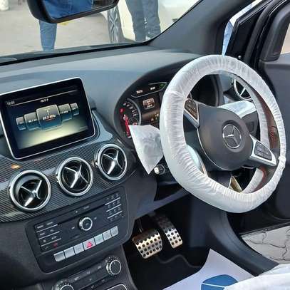 Mercedes Benz A180 2017 Model. image 6