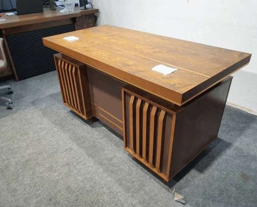 Luxury Manager’s Office Desk –Boss Table for Executive Use image 5