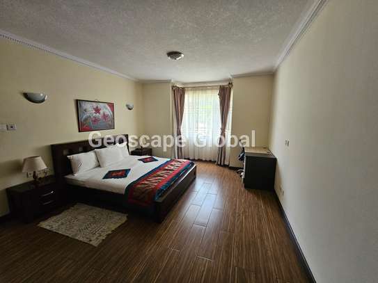 Furnished 2 Bed Apartment with En Suite in Brookside image 9