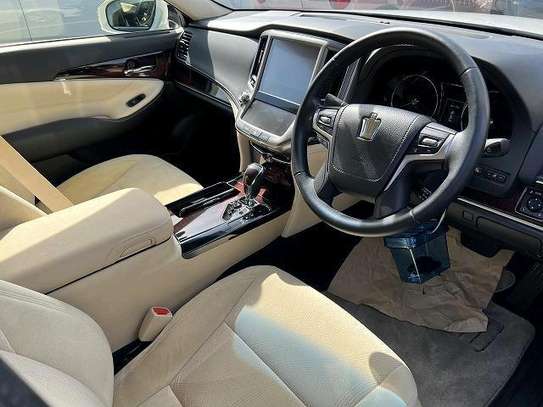 TOYOTA CROWN ATHLETS NEW IMPORT. image 7