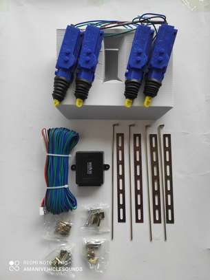 Universal Car 4 Door Central Locking System Kit Set. image 4