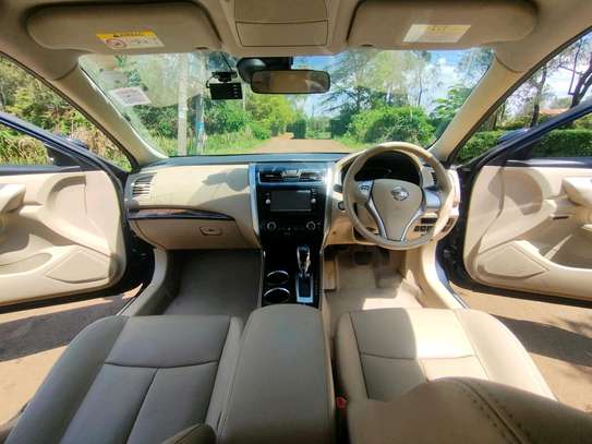 Nissan Teana 2015 Model Beige Leather seats image 7