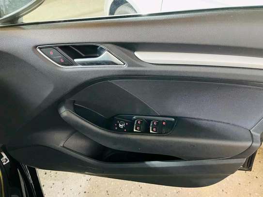 Audi A4 image 5