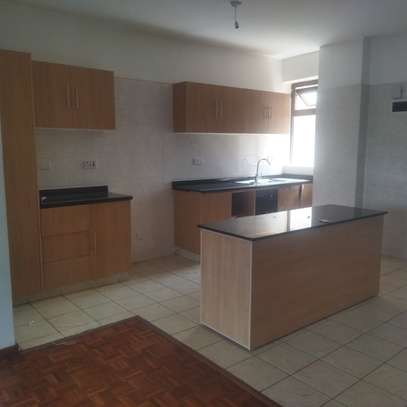 3 Bed Apartment with En Suite in Upper Hill image 11