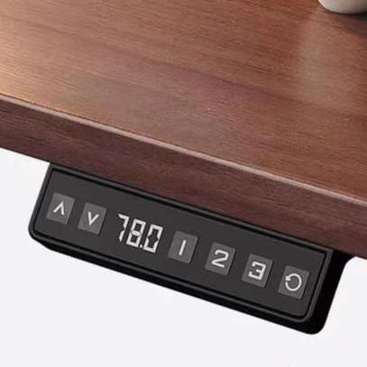 1200mm Electric Height Adjustable Gaming Table image 5