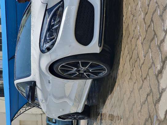 Mercedes-Benz AMG C43 image 3