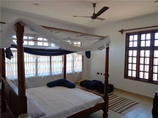 4 Bed House with En Suite at Vipingo image 15