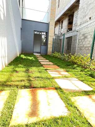 5 Bed Townhouse with En Suite at Kiambu Road image 8