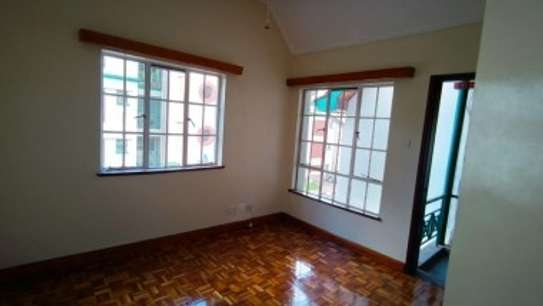 1 Bed Apartment with En Suite at Milimani State House image 6