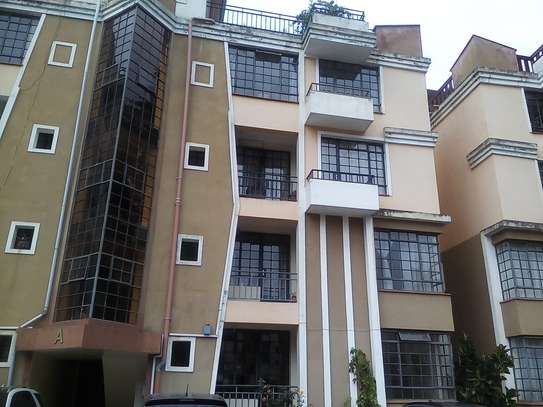 2 Bed Apartment with En Suite in Riverside image 10