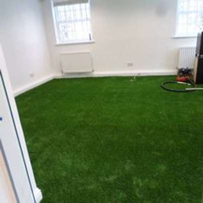 grass carpet ideas for clubs and gyms image 4