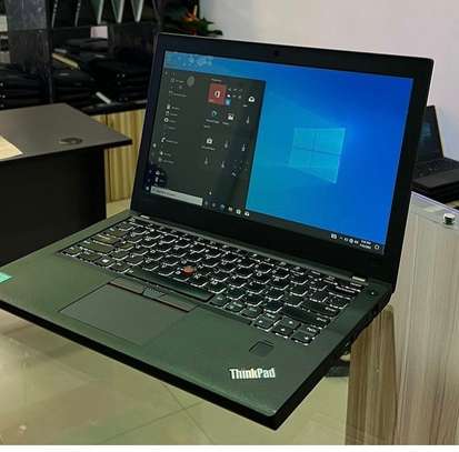 Lenovo thinkpad x260 image 1