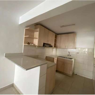 2 Bed Apartment with En Suite in Kilimani image 6