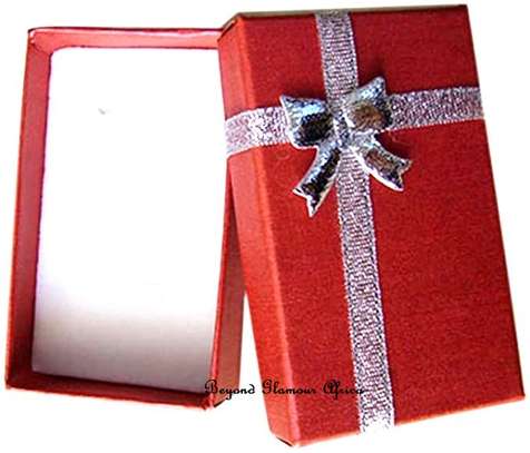 Red Cardboard jewelry box image 1