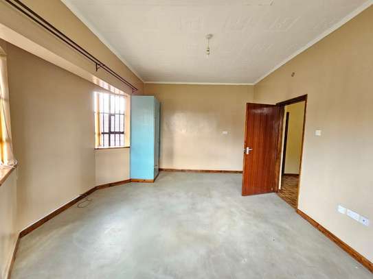 5 Bed House with En Suite at Muthaiga image 23