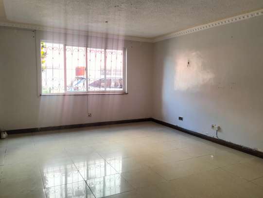 4 Bed Townhouse with En Suite in Kileleshwa image 30