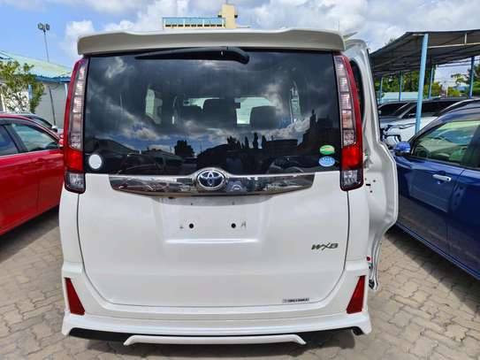 Toyota Noah WxB 2017 white image 12