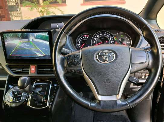 toyota noah wxb non hybrid new on offer image 6