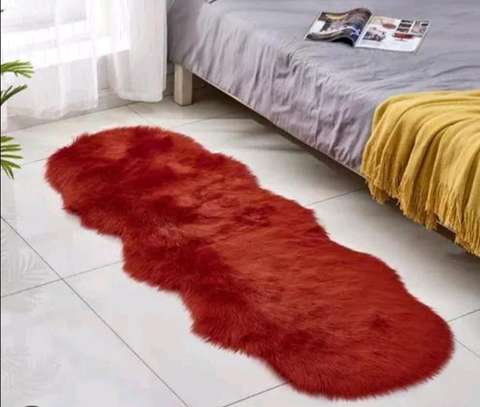 Faux fur bedside rug image 1