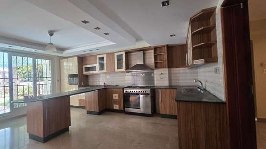 5 Bed Villa with En Suite in Lavington image 29