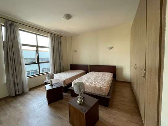 3 Bed Apartment with En Suite in Parklands image 2