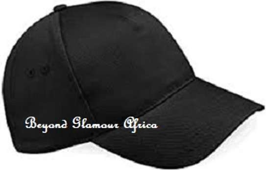 Kenya Knit scarf with black cap image 4
