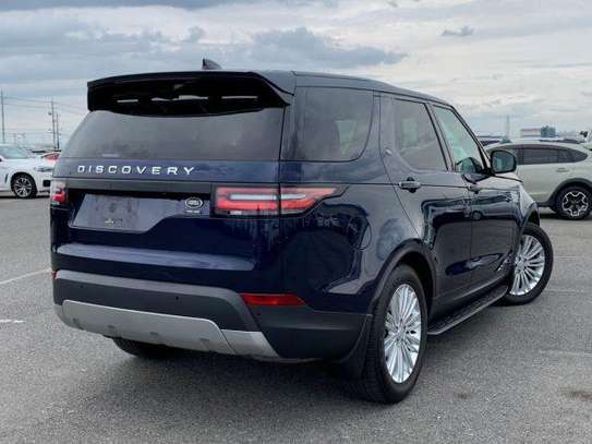 LANDROVER DISCOVERY HSE NAVY BLUE 2018 35,000 KMS image 3