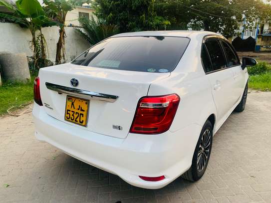 Toyota Axio KDL image 4