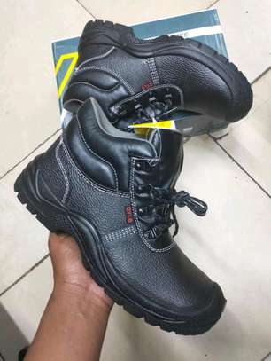 Safety Boots size:38-45 image 1