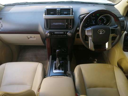 Toyota Prado, 2016 model image 3
