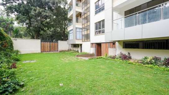 3 Bed Apartment with En Suite at Rose Avenue image 11