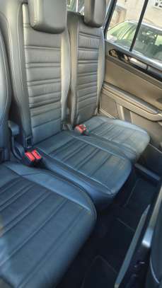 Volkswagen Touran TSI 2017 Sunroof image 5