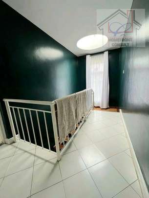 Modern 4Bedroom Home with Garden & Terrace image 2