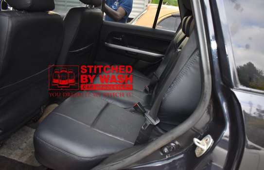 Suzuki Escudo seat covers upholstery image 9