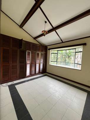 4 Bed House with En Suite at Shanzu Road image 5