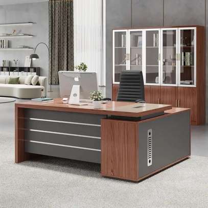 Office Desk: 1.6 Meter Executive Office  Desk image 6