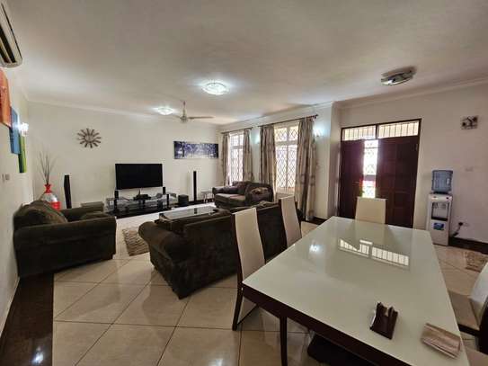 5 Bed Villa with En Suite in Nyali Area image 28