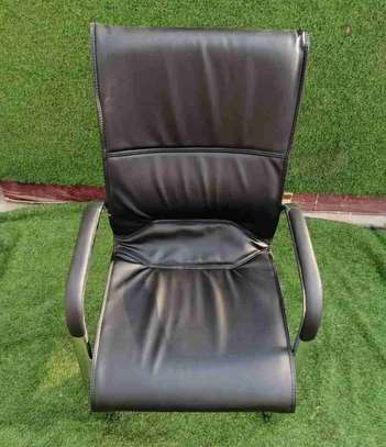 Mid-Back Business Conference Room Seat image 2