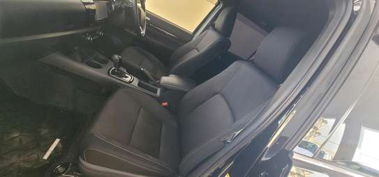 Hilux double cabin TRD image 7