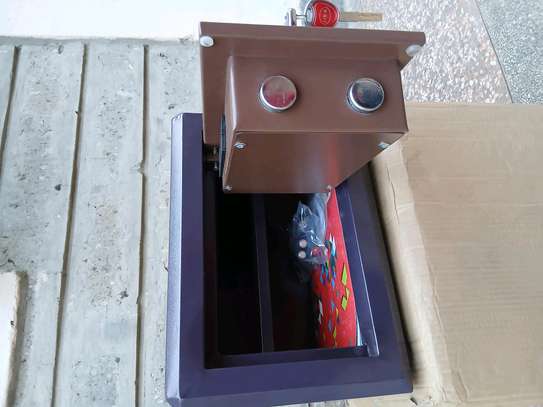 30KG Fireproof Safebox with installed Alarm image 9