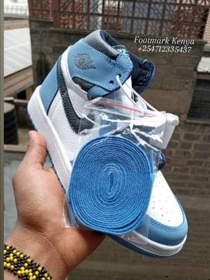 Jordan 1 Nike sneakers image 7