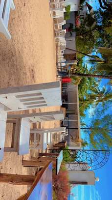 6 Bed House with En Suite in Malindi image 5