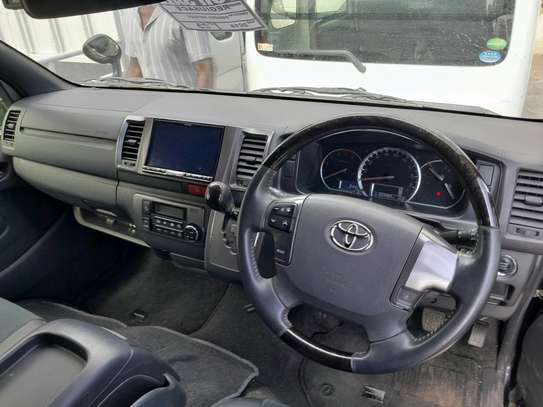 TOYOTA 7L SUPER GL REGIUS 2019 image 1